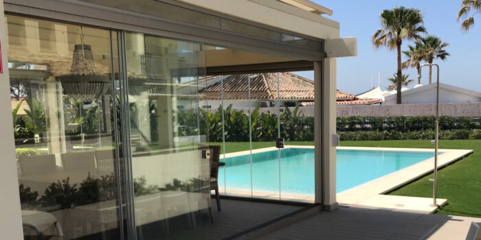 Corredera Panoramica de Cristal Acristalia